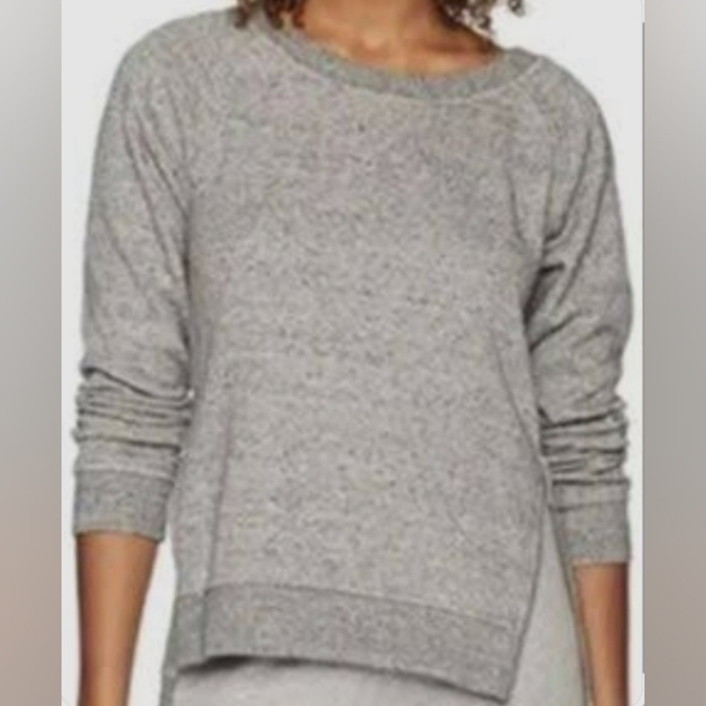 UGG Women's Heather Gray‎ Crew Neck Sweater